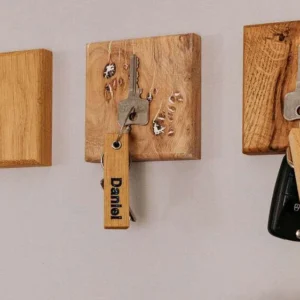 schluesselhalter magnetisch aus massivholz eiche handgefertigt in deutschland als schluesselaufbewahrung von be.massive