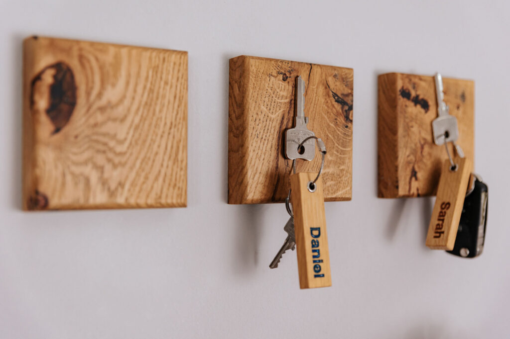 schluesselhalter magnetisch eiche rustikal mit sicherem halt der schluessel